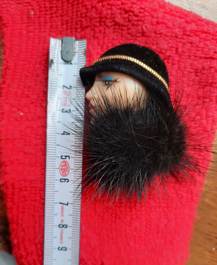Broches tête de femme fantaisie " les années folles" - photo numéro 3