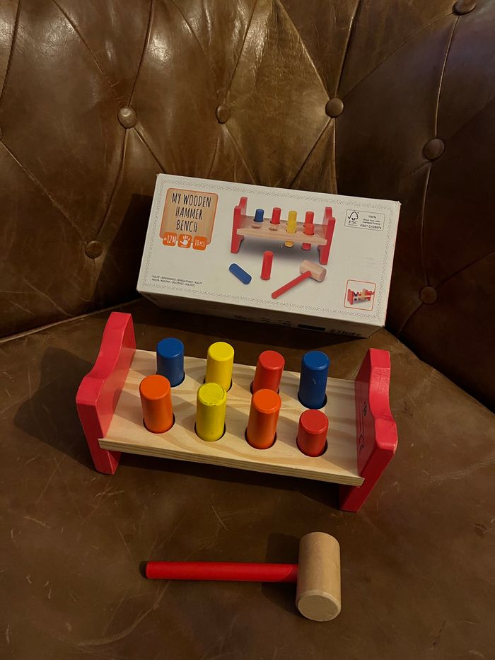 Établi marteau en bois