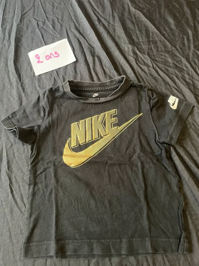 Tee-shirts