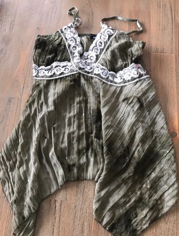 Top kaki et argenté