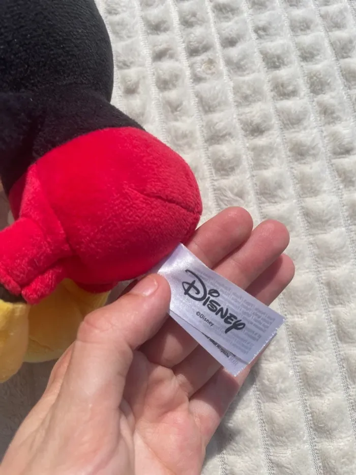 Peluche Mickey neuve, douce et adorable 🐭 - photo numéro 4