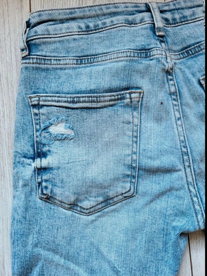 Jean Bershka Homme 36 – slim destroy bleu clair – effet déchiré tendance – look casual urbain - photo numéro 15