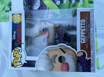 Pinocchio 80th Anniversary POP! Disney Vinyl Figurine Geppetto W/Accrdion 9 cm 1028