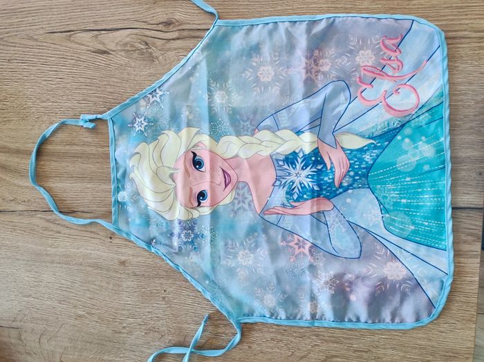 Tablier reine des neiges