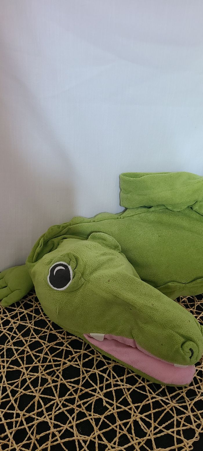 Peluche crocodile ikea grelot