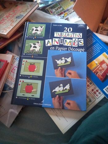 Livre d'activitées manuelles