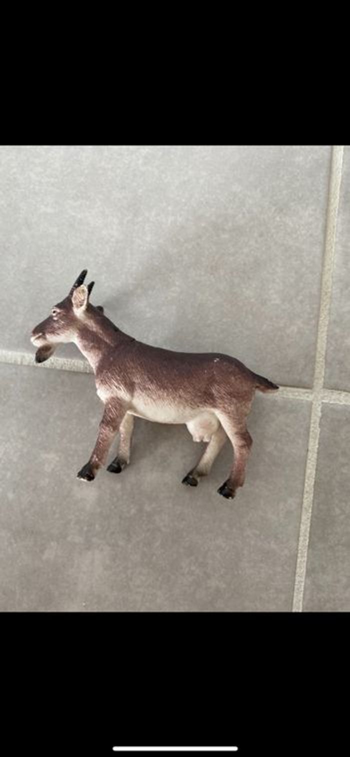 Figurine Chèvre 🐐 ou bouc - photo numéro 6