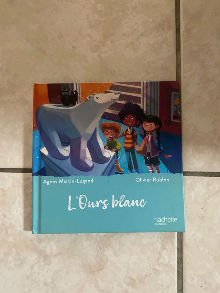 Livre l’ours blanc McDo
