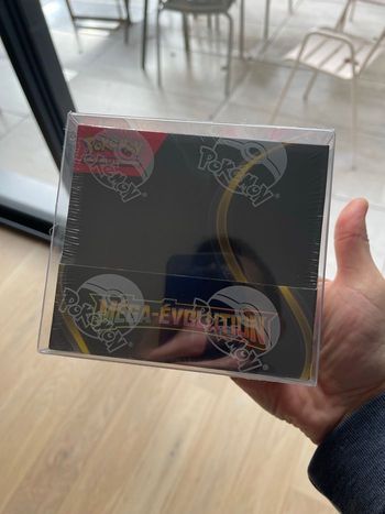 Display Pokémon mega évolution avec protection ME 01