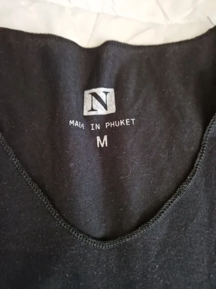 T-shirt noir manches courtes - photo numéro 2