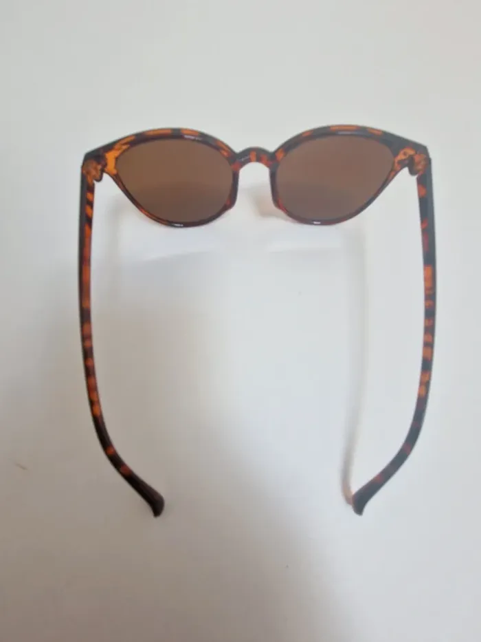 Lunettes de soleil - photo numéro 8