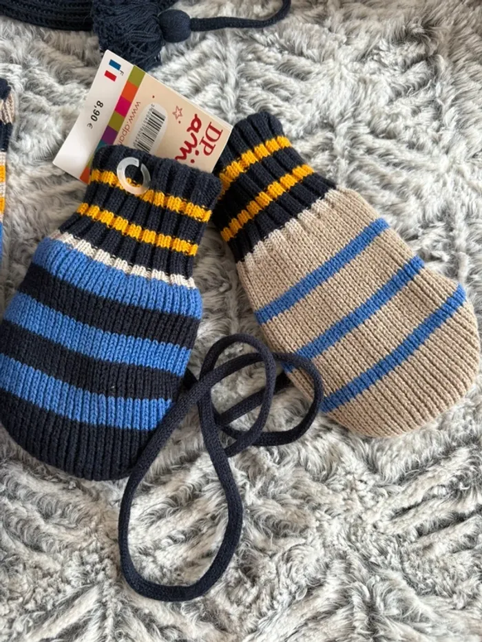 Lot écharpe, chapeau et gants DPAM - photo numéro 2