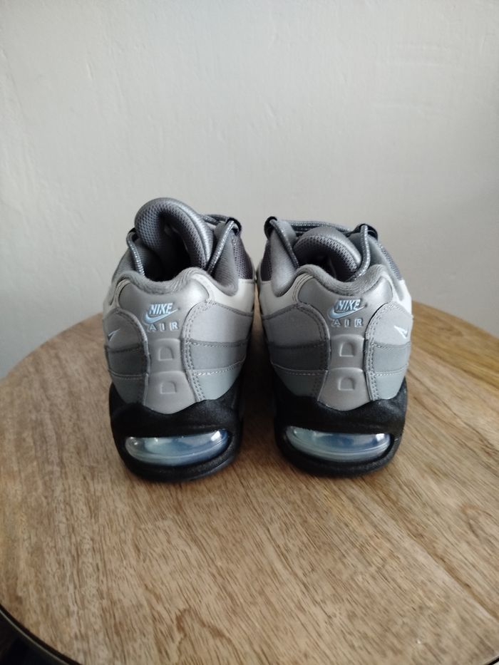 Baskets Nike T 37,5 - photo numéro 7