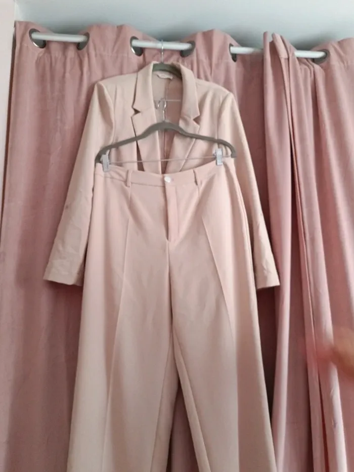 Ensemble tailleur femme neuf - photo numéro 2