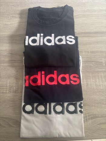 Teeshirt adidas- en très bon état 