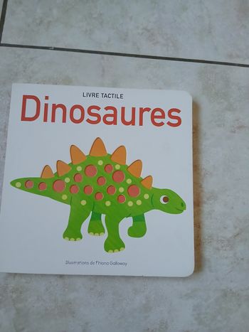 Livre tactile Dinosaures