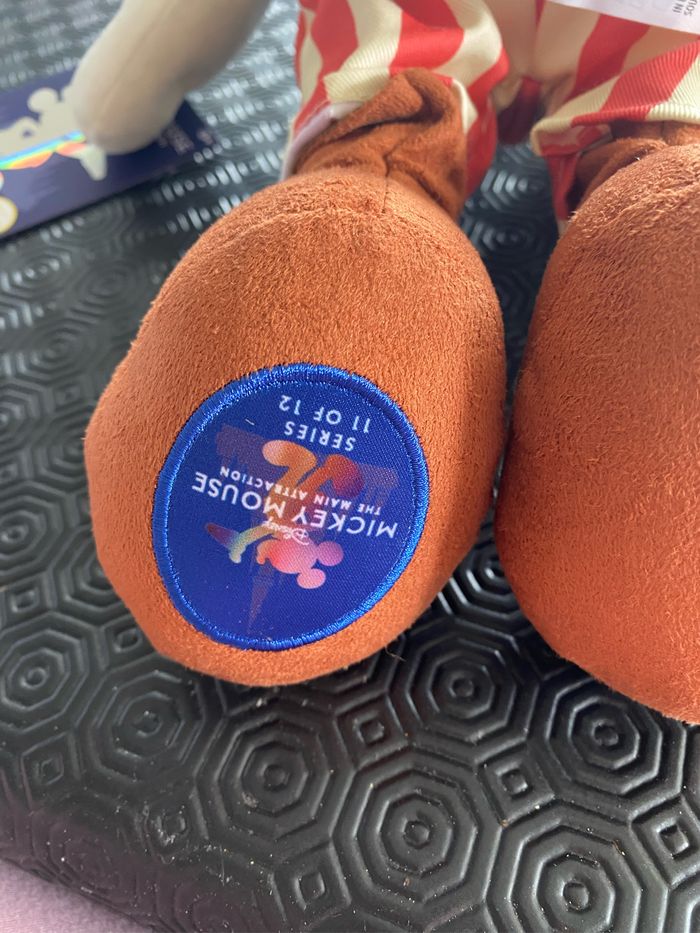 Peluche disney mickey main attraction - photo numéro 5