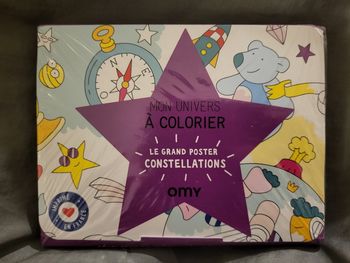 Mon univers à colorier le grand poster constellations