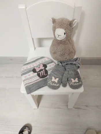 Bonnet et moufles bébé fille Minie