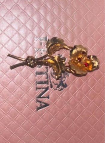 Broche plaquée or