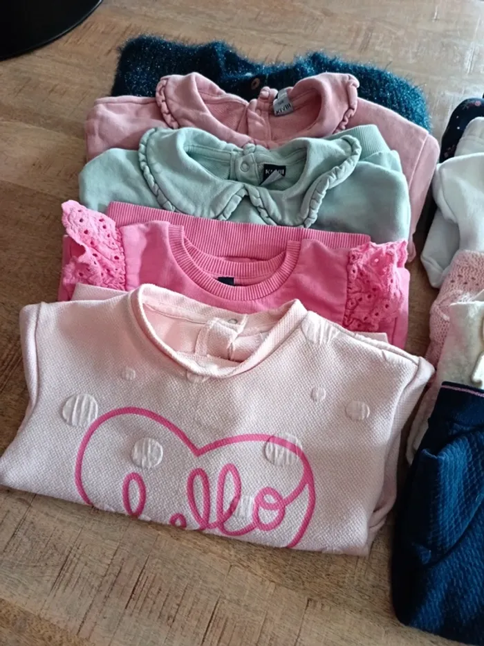Lot pulls 24 mois 2 ans - photo numéro 2