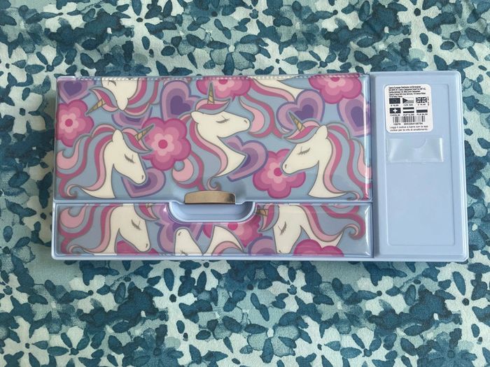 Trousse licorne plusieurs compartiments - photo numéro 4