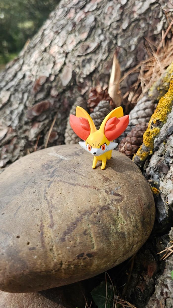 Super figurine Pokemon Nintendo tomy Feunec - photo numéro 2