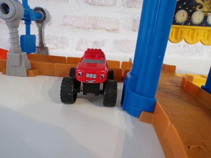 Circuit Blaze et les Monstres Machine - Blaze vers la victoire - photo numéro 7