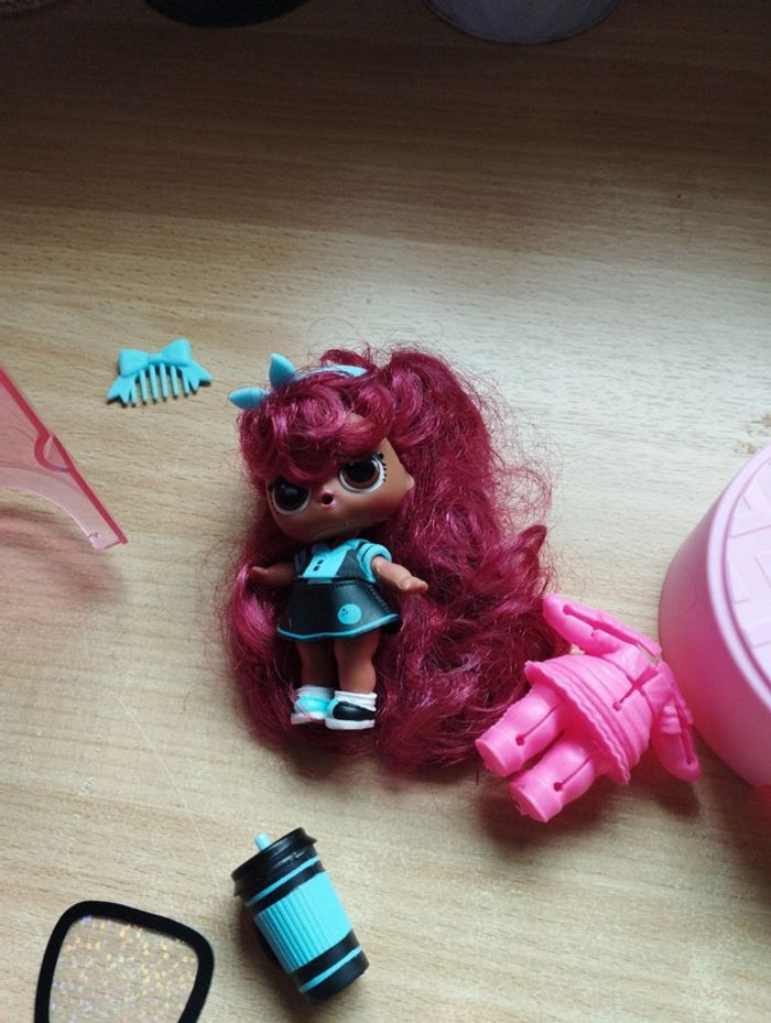 Poupée LOL hairgoals série 2 doll PINS - photo numéro 2