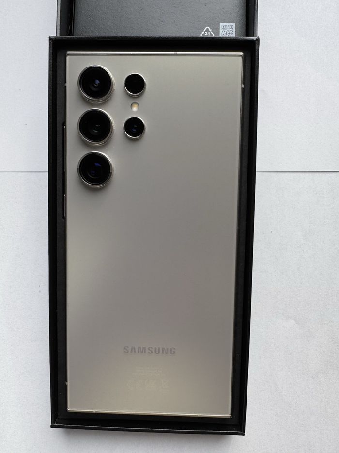 Samsung Galaxy s25 neuf 512 GO