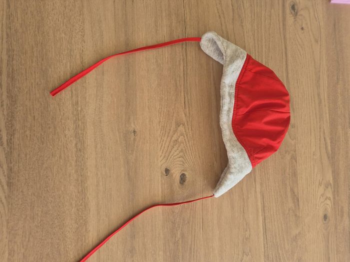 Bonnet avec ficelles - photo numéro 3