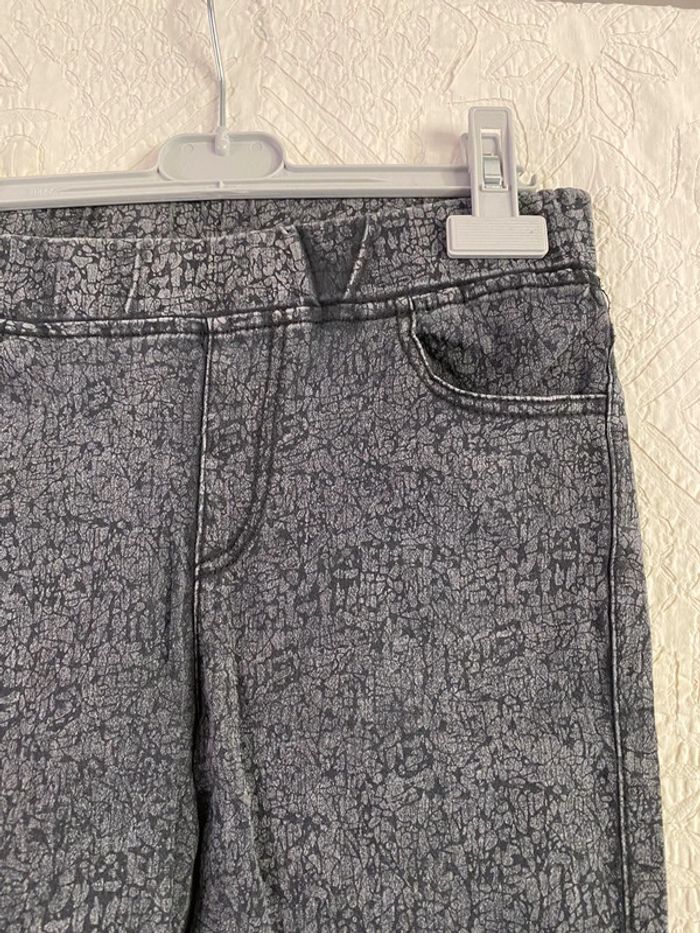 Short gris et noir élastiqué - photo numéro 3