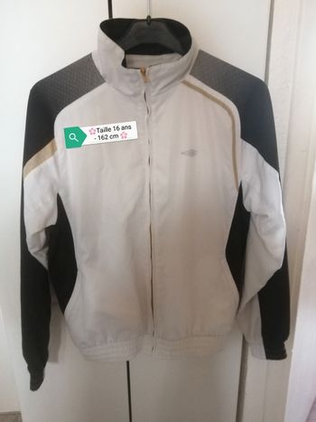 🌸Veste de survêtement blanche /dorée /noire Taille 16 ans "Umbro"  🌸