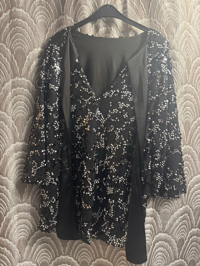 Robe à sequins noires - photo numéro 3