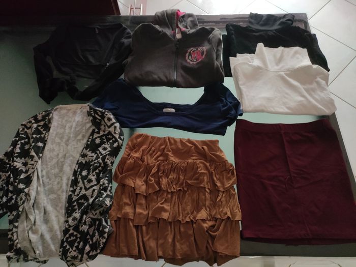 Lot vêtements fille 12 ans - photo numéro 2