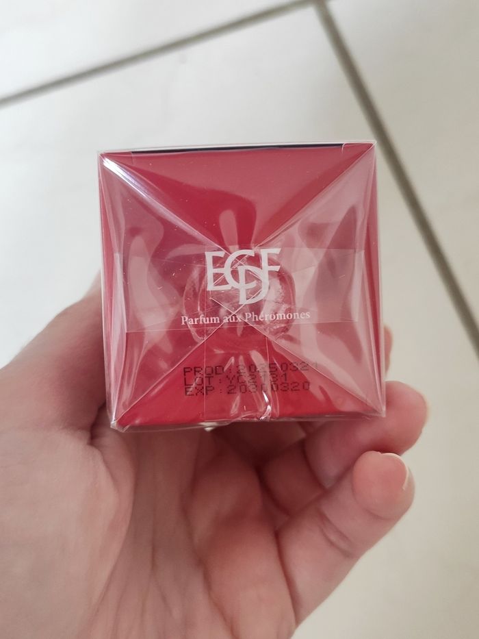 Parfum aux phéromones - photo numéro 4