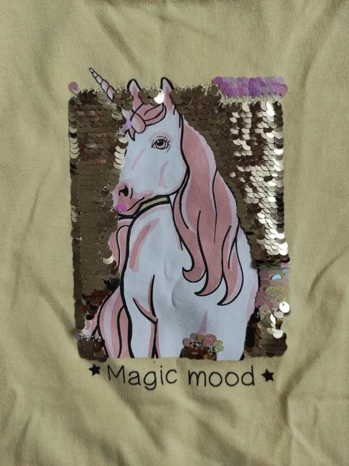 T shirt licorne sequin