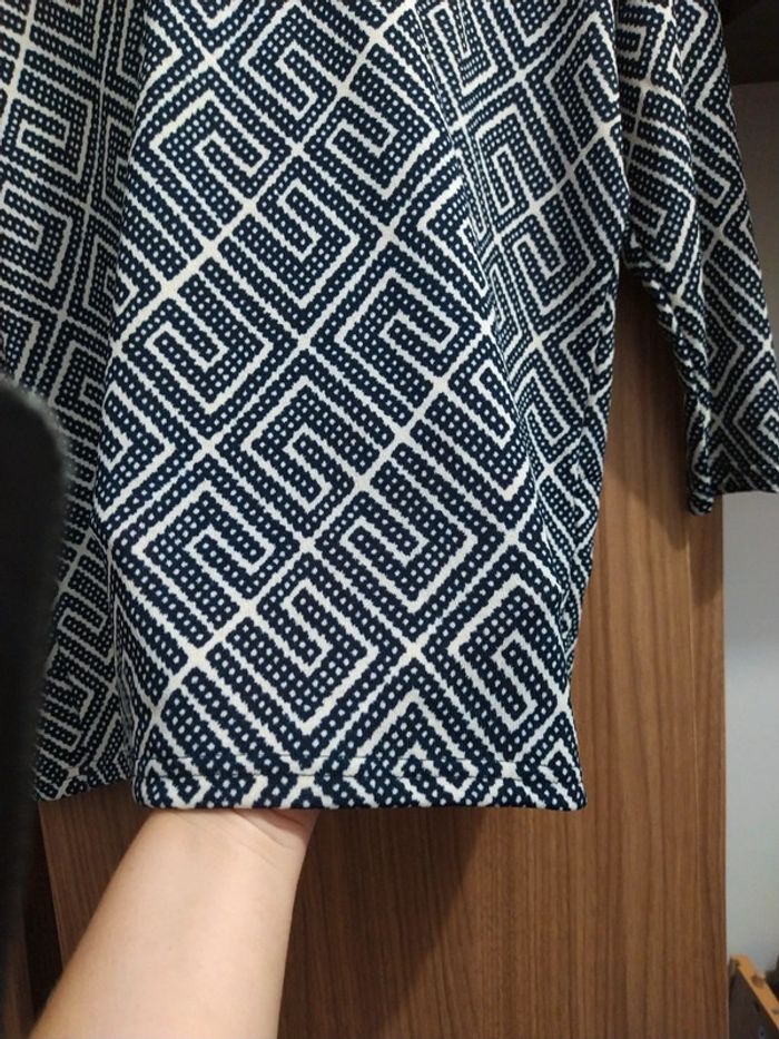 Blouse forme géométrique - photo numéro 2