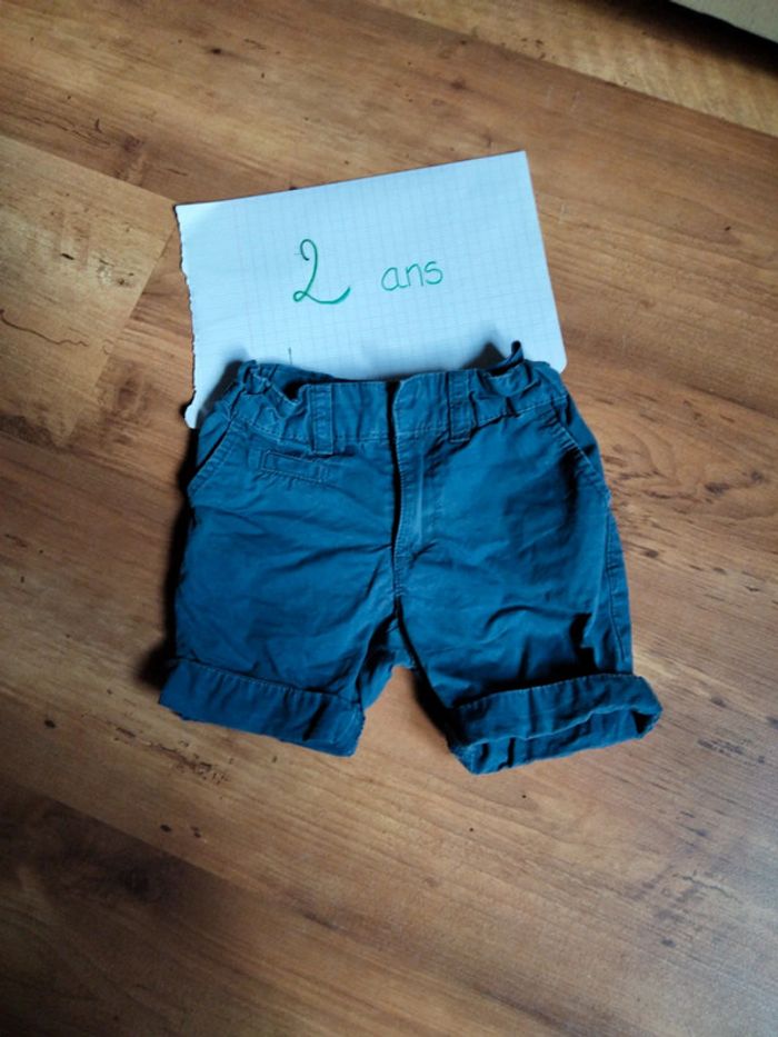 Short bleu marine