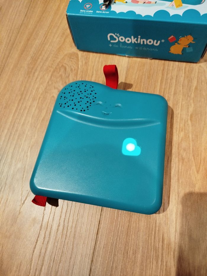 Bookinou avec carte de voyage et vignettes - photo numéro 2