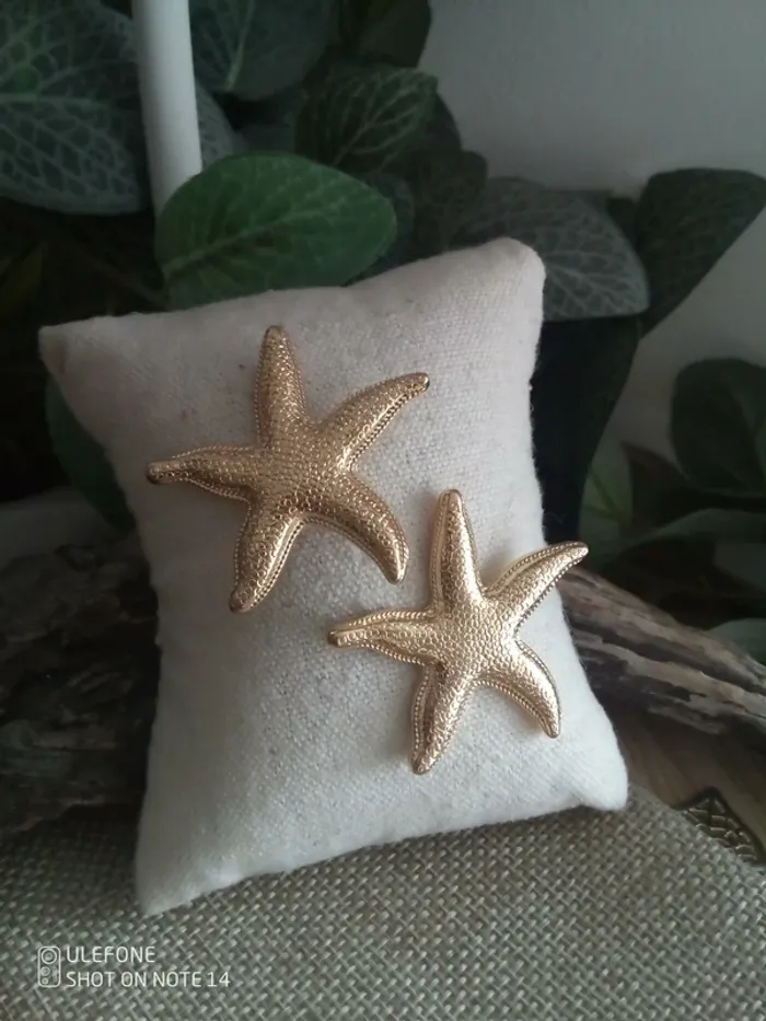 Boucles d'oreilles étoiles de mer dorées