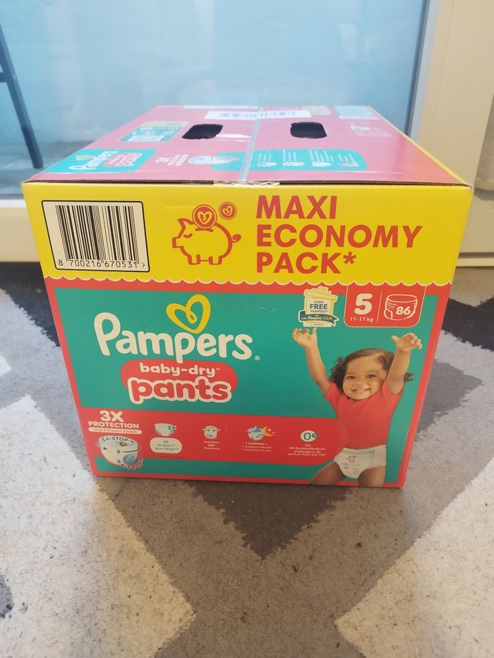 Carton Pants Pampers taille 5 - photo numéro 2