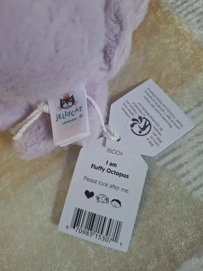 cute fluffy octopus retired - photo numéro 3