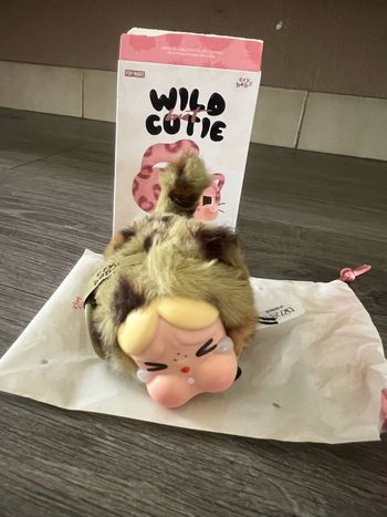 Porte clef labubu crybaby