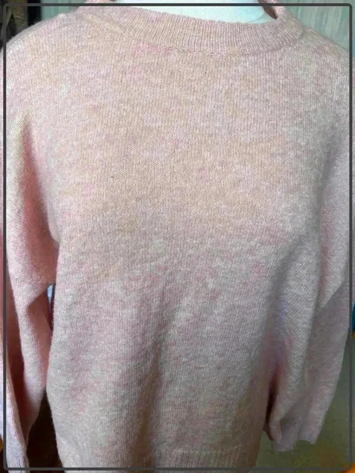 Pull rose poudré taille 40 tout doux marque C&A - photo numéro 2