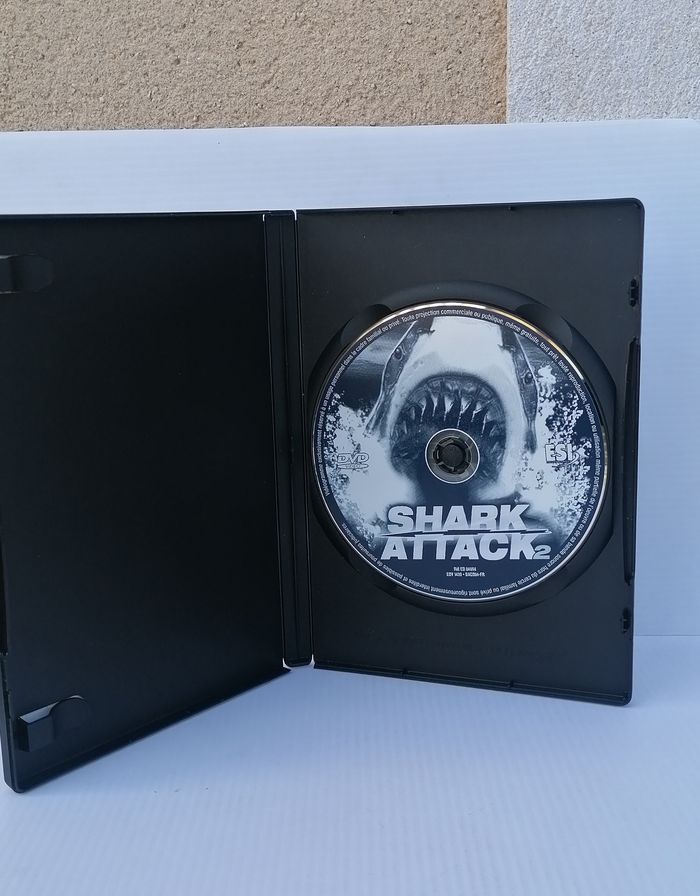 Dvd SHARK ATTACK 2. - photo numéro 5