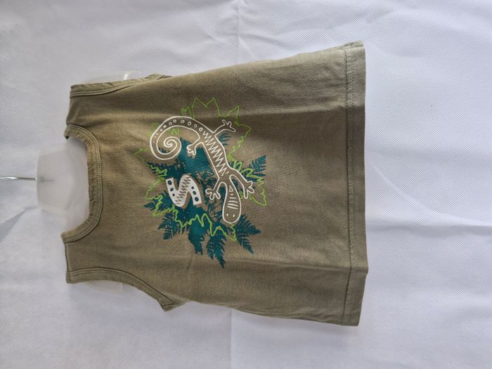Débardeur 18 mois Sans Marque Kaki Lézard blanc imprimé avec décor feuillage vert et bleu