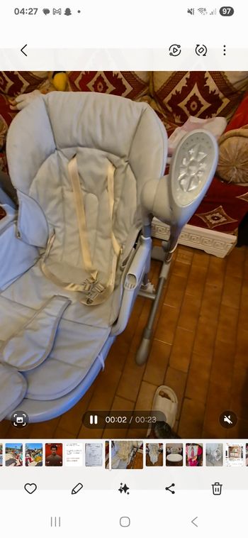 Chaise haute balancelle