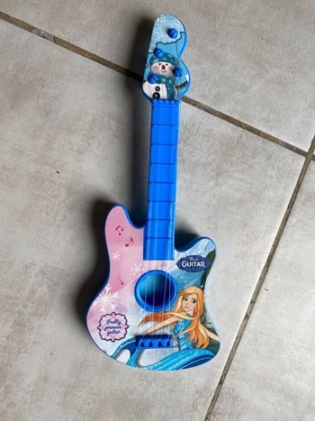 Jouet Guitare Princess bleu turquoise et rose neuve  