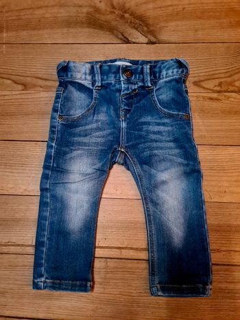 Jean pour bebe fille.